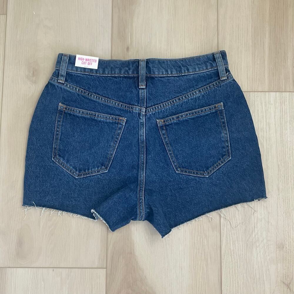 PINK Victoria’s Secret Y2K High-Waisted Raw Cut Off Denim Shorts – Size 27